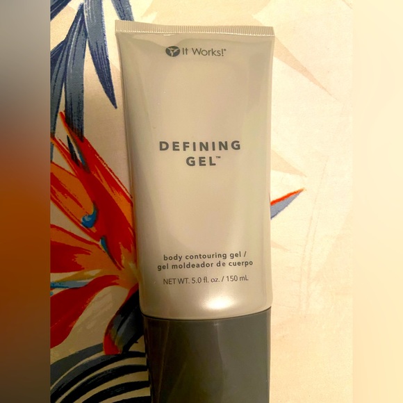 NWT 🩵 It Works! Defining Gel - brand new in box - Picture 3 of 4